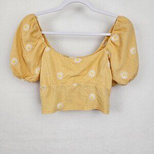 Altar'd State Womens Daisy Puff Sleeve Crop Top Size M Yellow with White Daisies
